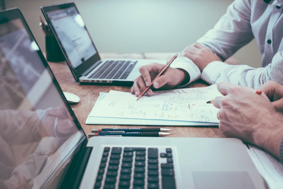 CONSULTING & SUPPORT